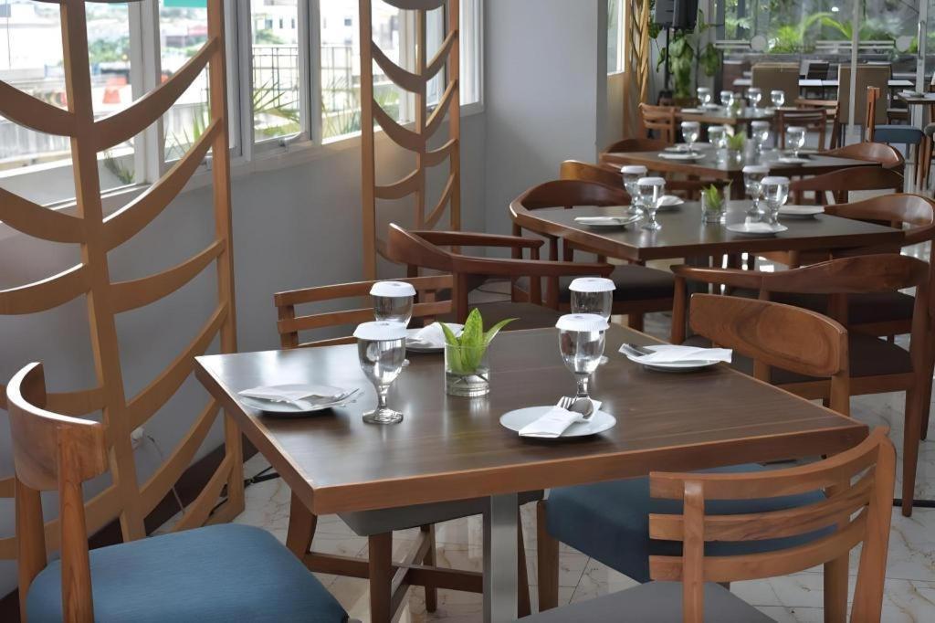 Bogor Valley Hotel Luaran gambar